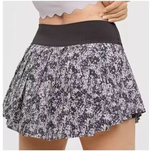 OFFLINE by Aerie Real Me Floral Pleated Tennis Skort Black White XS